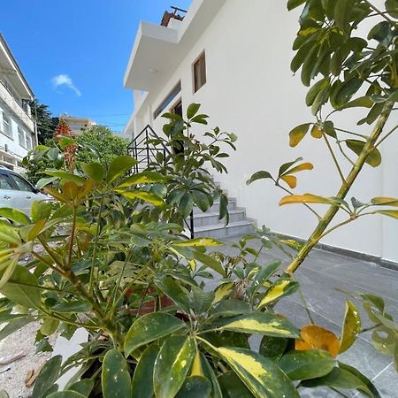 Sun And Sea Apartment Saranda Ngoại thất bức ảnh