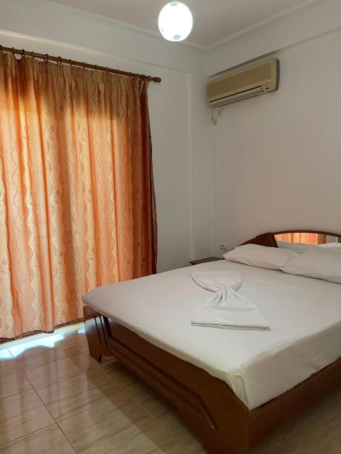 Sun And Sea Apartment Saranda Ngoại thất bức ảnh